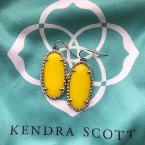 Kendra Scott - Elle Silver Drop Earrings in Yellow